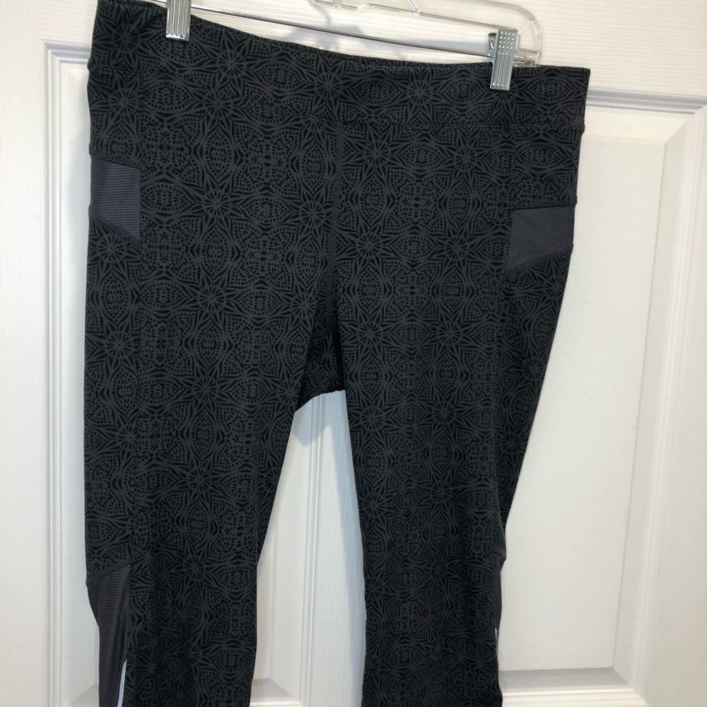 Athleta workout leggings pants size large - Picture 2 of 10